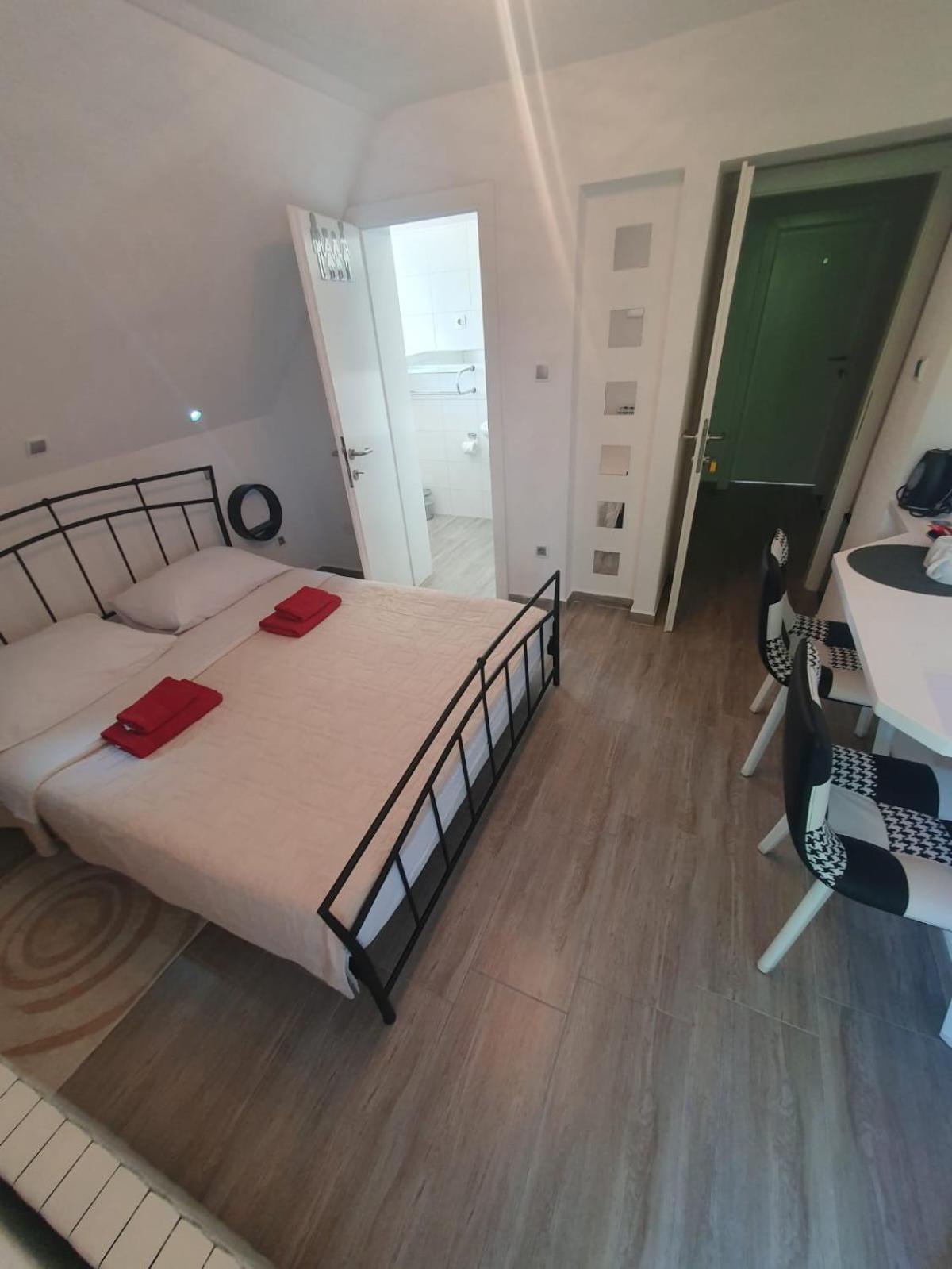 Guesthouse Nikola Plitvička Jezera Екстериор снимка