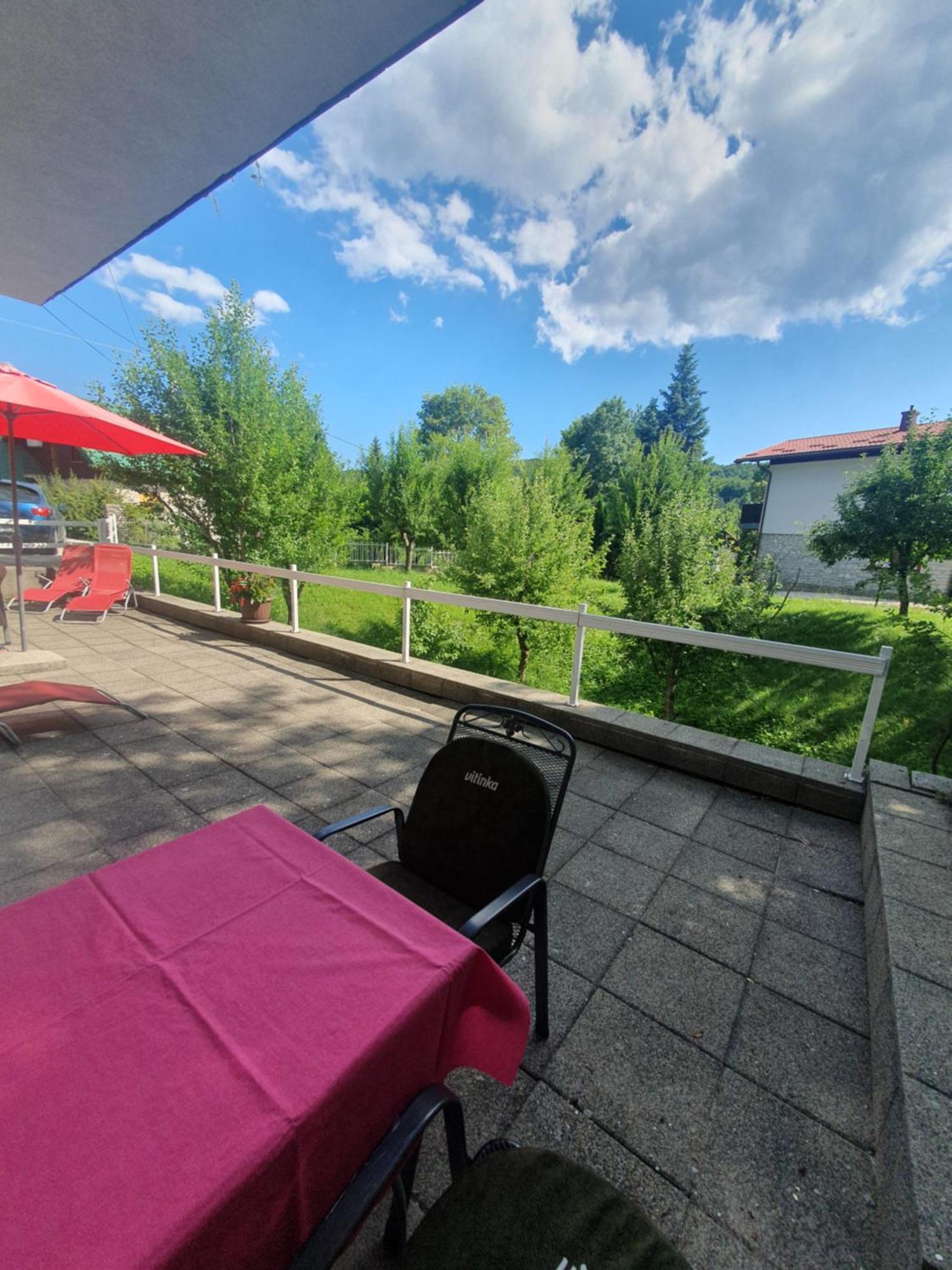 Guesthouse Nikola Plitvička Jezera Стая снимка